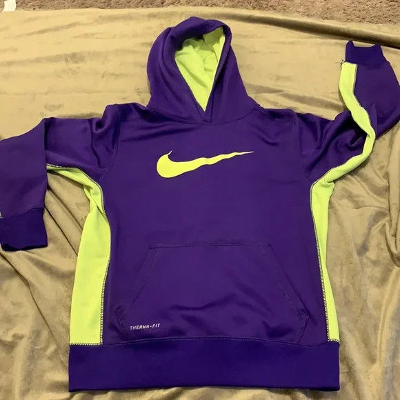 Therma fit Nike hoodie